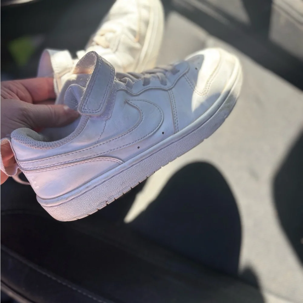 Nike Dunk White Low rise! 2